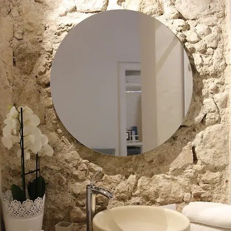 B&B I Soffitti Dimora Esclusiva 트로페아